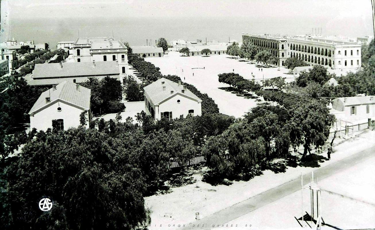 Mostaganem 524- Caserne Colonieu  COLLECTION DES AMIS DE ND DE SANTA CRUZ.JPG